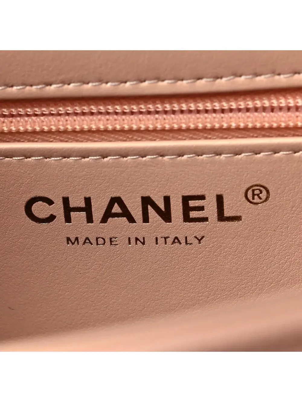Chanel Shiny Caviar Preppy Coco Small #324171C74B